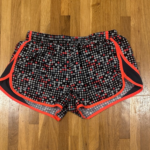 Under Armour Pants - *last chance* Under Armour | Black and Pink Athletic Shorts
